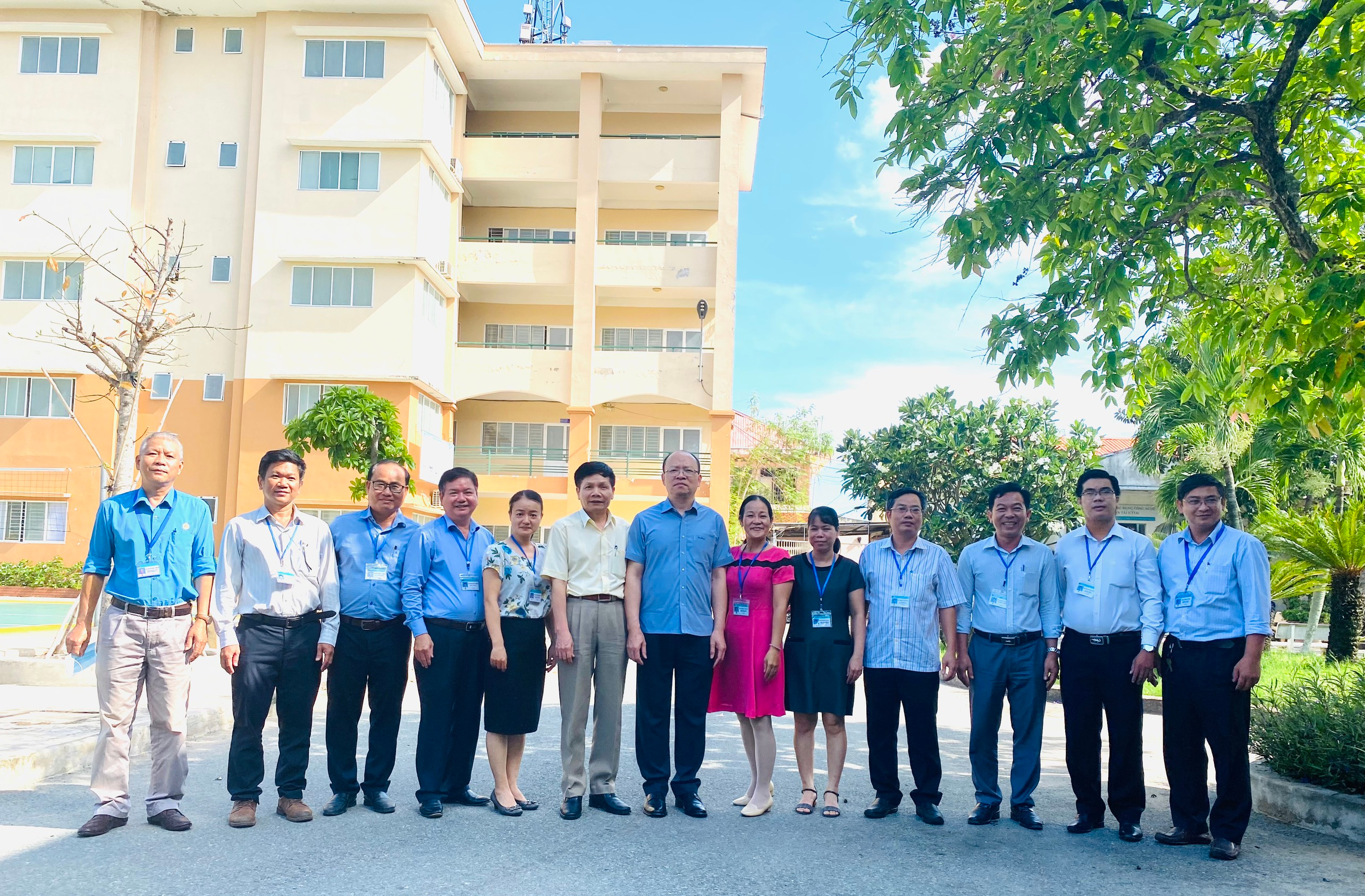 Cục trưởng Cục Đường thủy nội địa Việt Nam thăm và làm việc tại Trường Cao đẳng GTVT đường thủy II